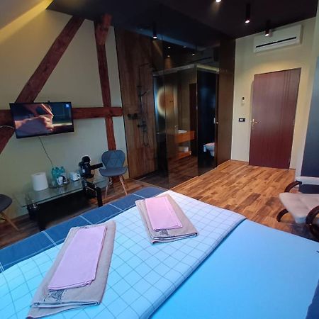 Mediaş Apartament Eminescu 1 מראה חיצוני תמונה